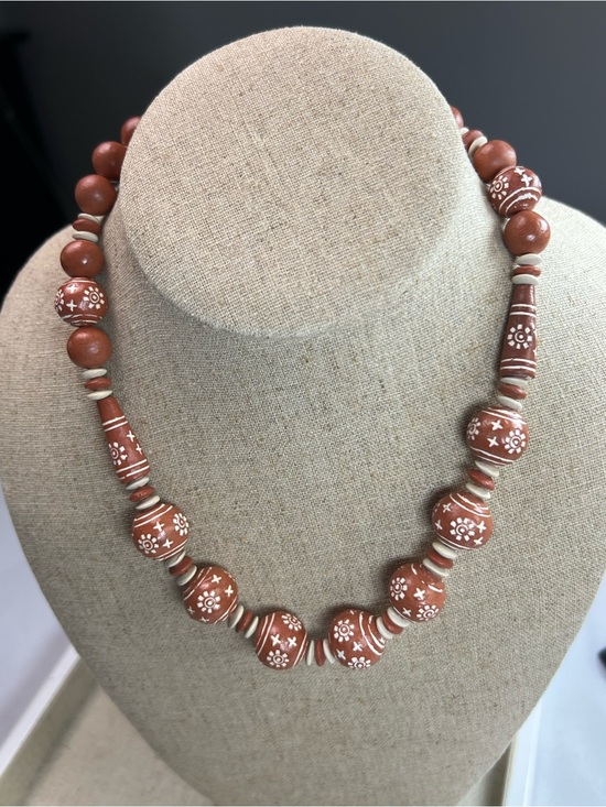 Vintage Jewelry - Vintage Terracotta Colored Floral Bead Necklace
